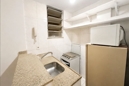 Kitnet à venda com 1 quarto em Catete, Rio de Janeiro, RJ