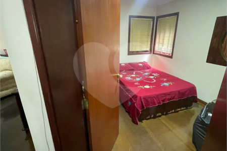 Sobrado à venda com 3 quartos, sendo 1 suíte, em Jardim Regina, Indaiatuba, SP