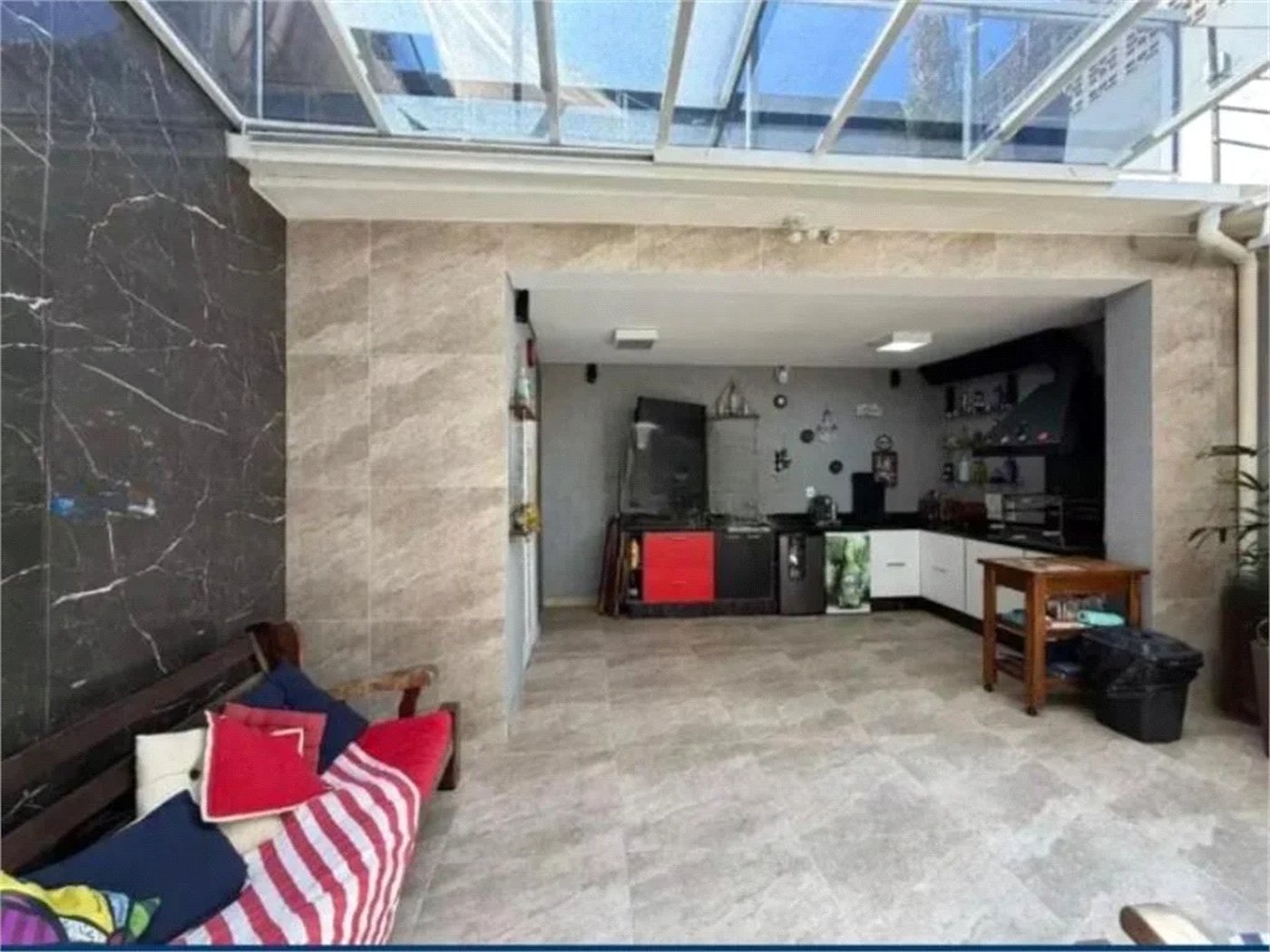 Sobrado à venda com 3 quartos, sendo 1 suíte, em Brooklin Paulista, São Paulo, SP