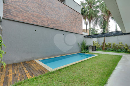Casa à venda com 4 suítes no condomínio Gaia, São Paulo - SP