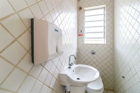 Casa à venda ou para alugar com 4 quartos, sendo 1 suíte,  em Pacaembu, São Paulo, SP