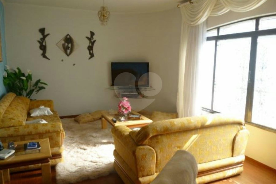 Sobrado à venda com 3 quartos, sendo 1 suíte, em Vila Aurora (zona Norte), São Paulo, SP