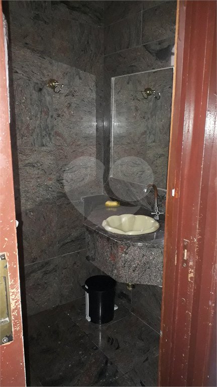 Sobrado à venda com 4 quartos, sendo 1 suíte, em Vila Nova Cachoeirinha, São Paulo, SP
