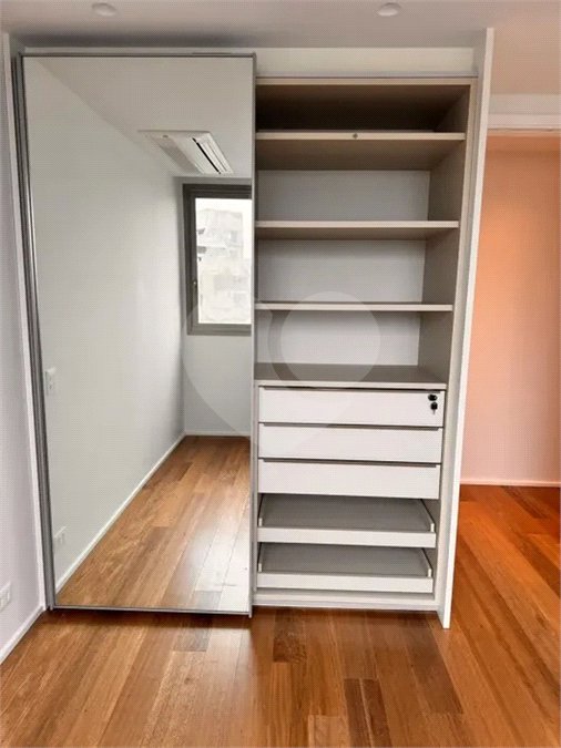 Apartamento para alugar com 4 quartos, sendo 3 suítes, em Pinheiros, São Paulo, SP