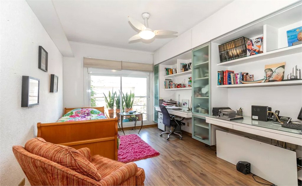 Casa de Vila à venda com 3 quartos, sendo 1 suíte, em Campo Belo, São Paulo, SP