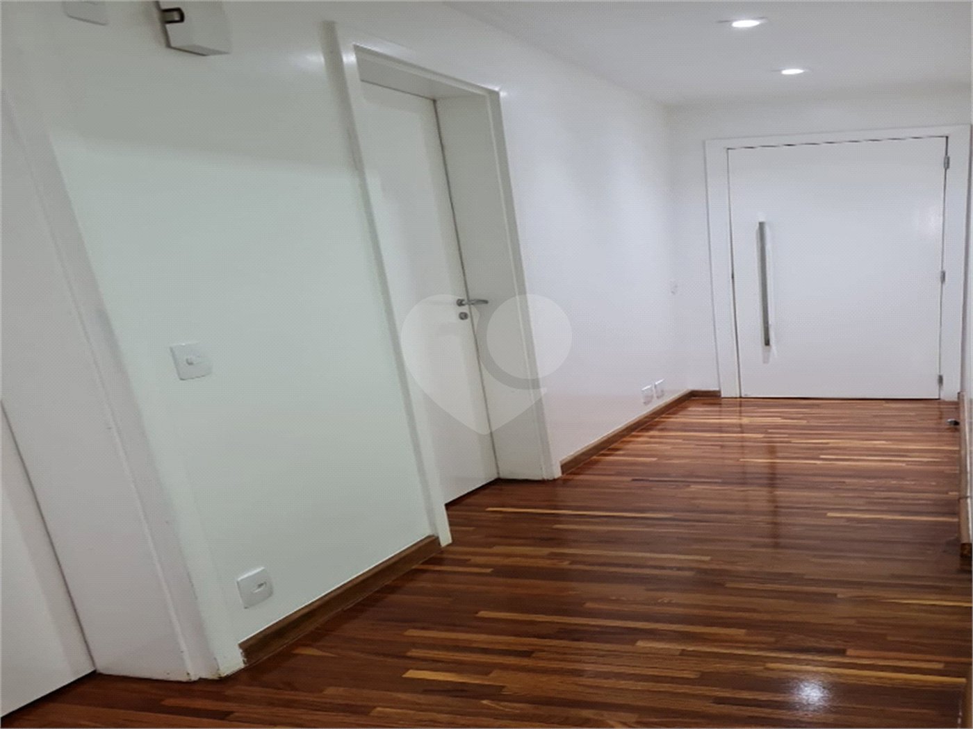 Apartamento à venda com 4 quartos, sendo 3 suítes, em Ipiranga, São Paulo, SP