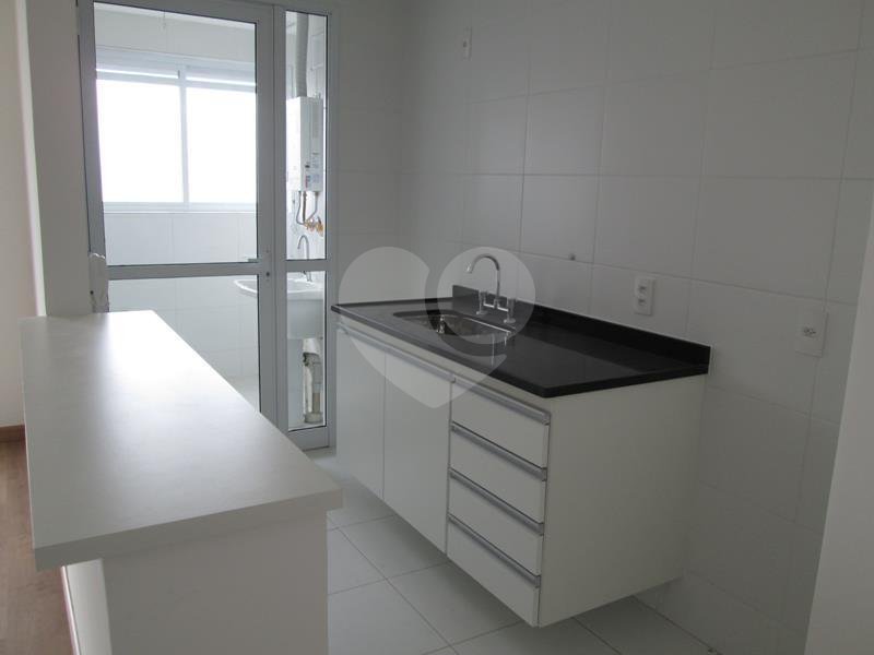 Apartamento para alugar com 2 quartos em Vila Anastácio, São Paulo, SP