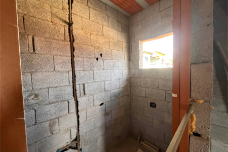 Casa à venda com 3 quartos, sendo 2 suítes, em Vila Suissa, Mogi das Cruzes, SP