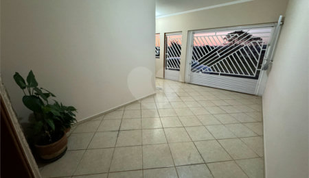 Casa à venda com 3 quartos, sendo 1 suíte, em Morada do Sol, Itapetininga, SP