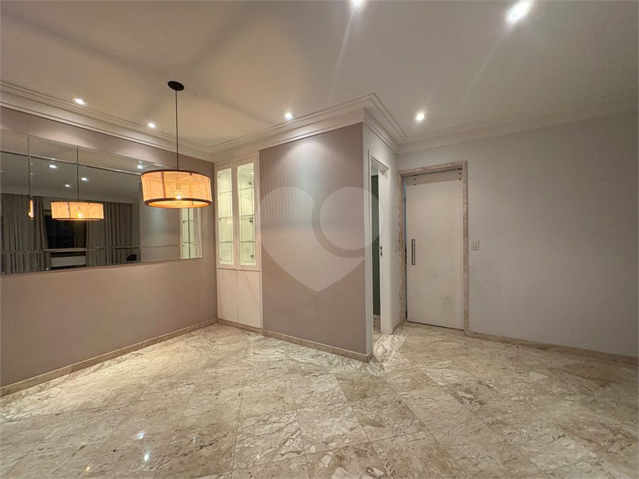 Apartamento à venda com 3 quartos, sendo 1 suíte, em Santana, São Paulo, SP