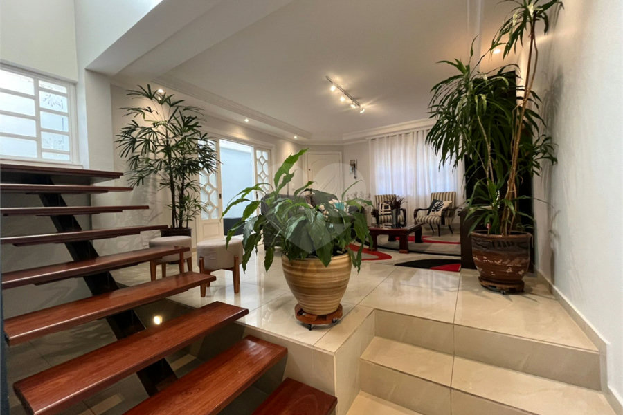 Casa à venda com 4 quartos, sendo 1 suíte, em Vila Maria, São Paulo, SP