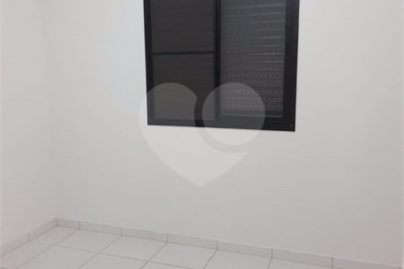 Apartamento no Condomínio Residencial Hadad.