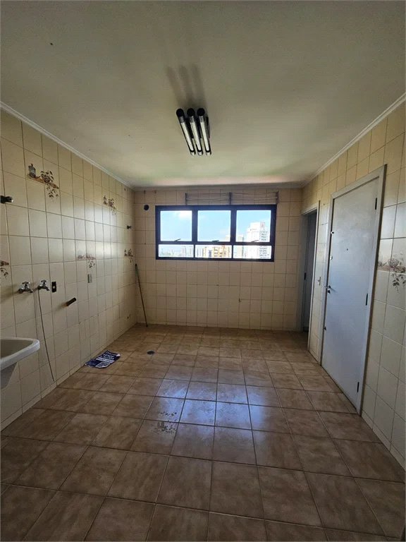 Apartamento à venda com 4 quartos, sendo 2 suítes,  em Jardim Parque Morumbi, São Paulo, SP