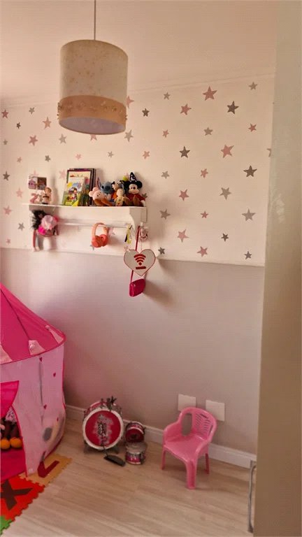 Casa à venda com 3 quartos, sendo 1 suíte, no condomínio Moradas do Horto, São Paulo - SP