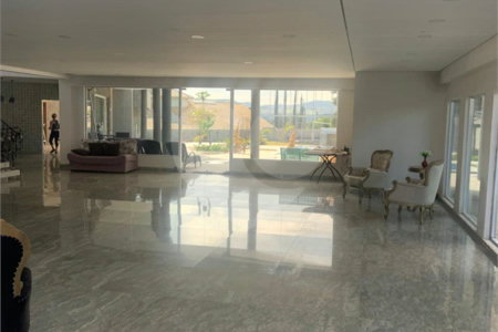 Casa à venda ou para alugar com 7 quartos, sendo 5 suítes,  no condomínio Shambala 3, Atibaia - SP