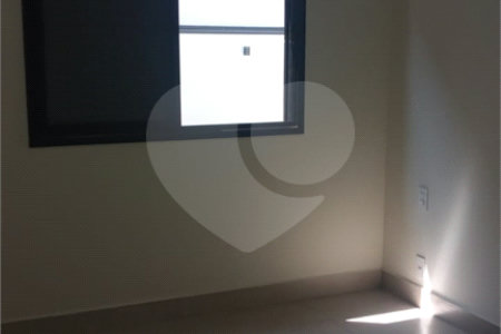 Casa à venda com 3 suítes no condomínio Jardim Residencial Dona Lucilla, Indaiatuba - SP