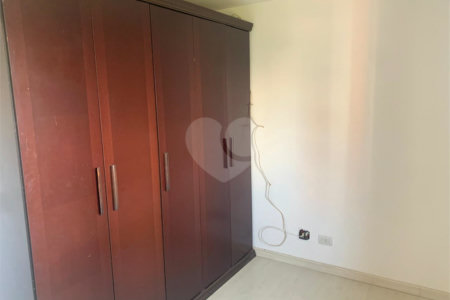 Apartamento à venda com 3 quartos, sendo 1 suíte,  em Vila Andrade, São Paulo, SP
