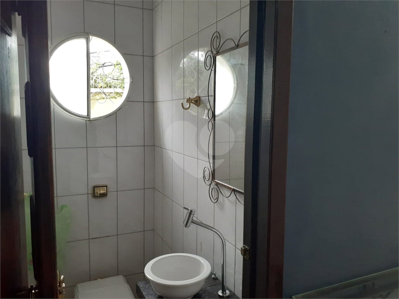 Sobrado à venda com 4 quartos, sendo 2 suítes, em Tremembé, São Paulo, SP