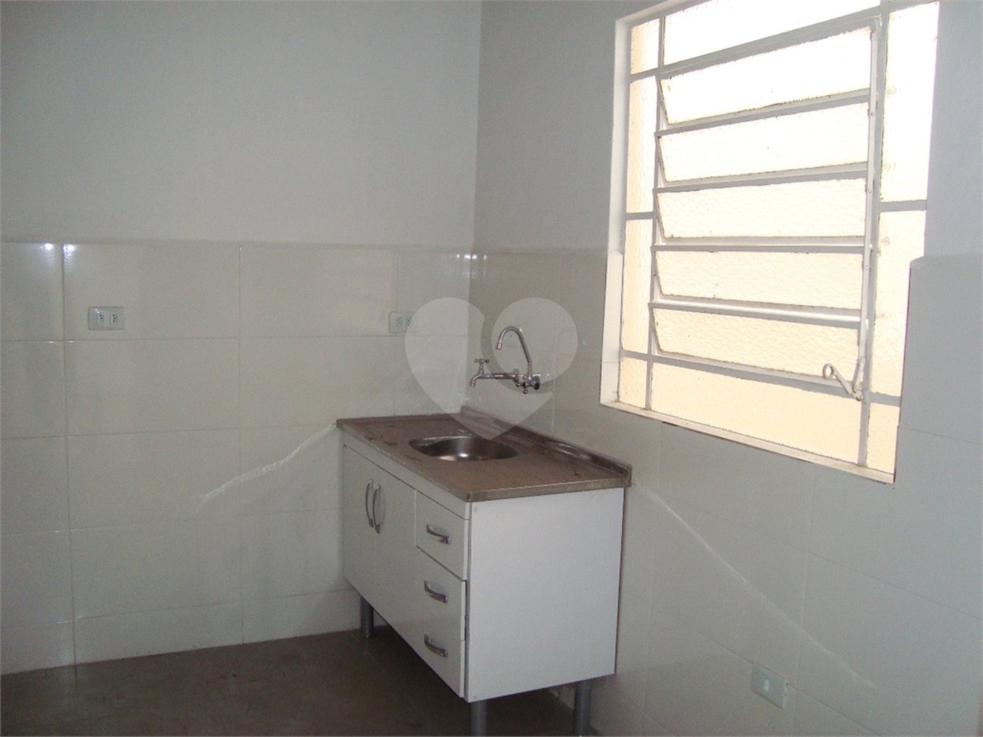 Casa à venda com 2 quartos em Vila Nivi, São Paulo, SP