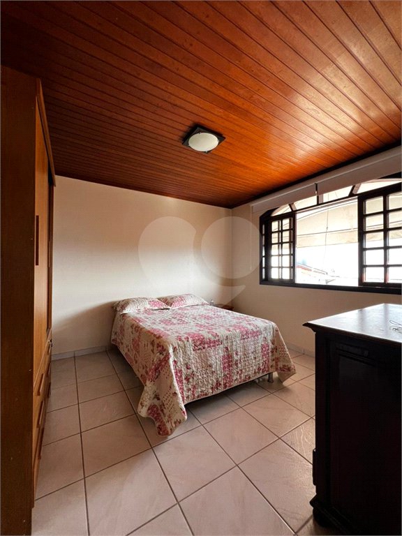 Sobrado à venda com 3 quartos, sendo 2 suítes,  em Alto Ipiranga, Mogi das Cruzes, SP