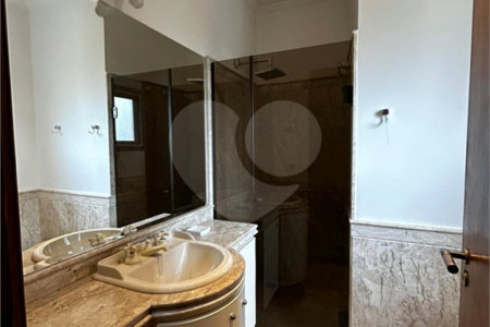 Casa à venda ou para alugar com 4 suítes no condomínio Vilaggio Monte Alegre, São Paulo - SP