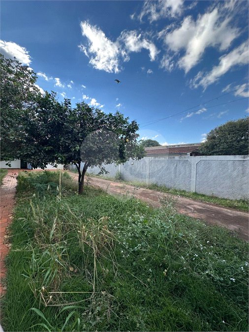 Casa à venda com 2 quartos em Jardim das Rosas, Ponta Porã, MS
