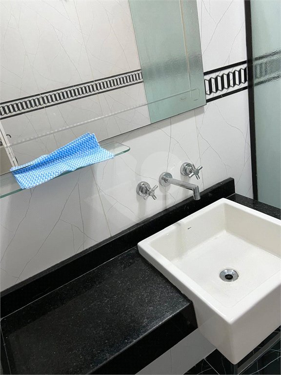 Sobrado à venda com 5 quartos, sendo 2 suítes, em Vila Universitária, São Paulo, SP
