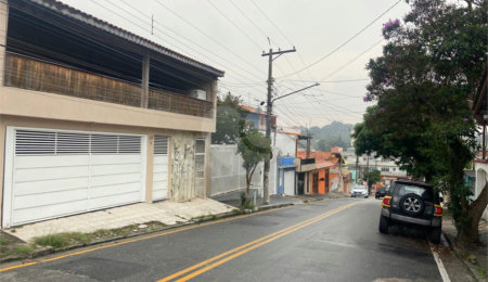 Casa Térrea à venda com 3 quartos, sendo 1 suíte,  em Sitio Paredão, Ferraz de Vasconcelos, SP