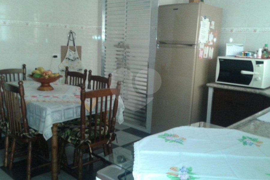 Sobrado à venda com 2 suítes em Tremembé, São Paulo, SP