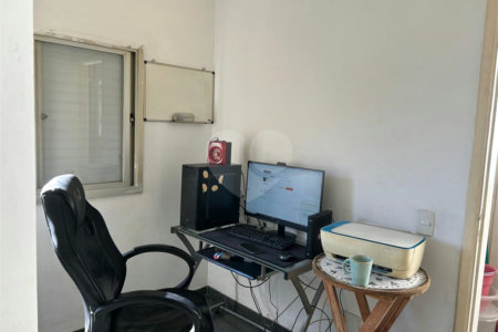 Apartamento à venda com 3 quartos em Vila Suzana, São Paulo, SP
