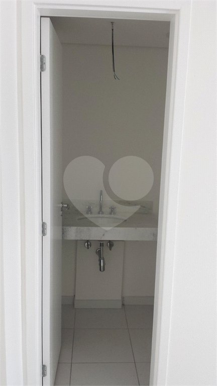 Apartamento à venda com 2 suítes em Vila Madalena, São Paulo, SP