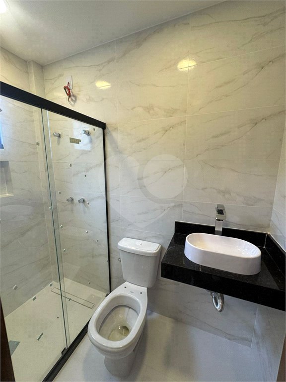 Casa à venda com 5 quartos, sendo 4 suítes, no condomínio Grand Park, Rio de Janeiro - RJ