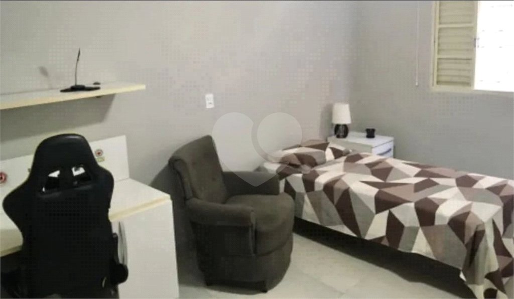 Casa à venda com 3 quartos, sendo 1 suíte, em Vila Batista, Bragança Paulista, SP