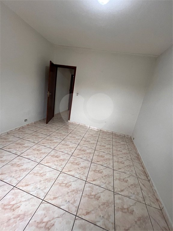 Casa Térrea à venda com 3 quartos em Jaraguá, São Paulo, SP