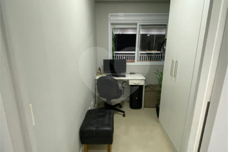 Apartamento à venda com 2 quartos, sendo 1 suíte,  em Vila Leonor, São Paulo, SP
