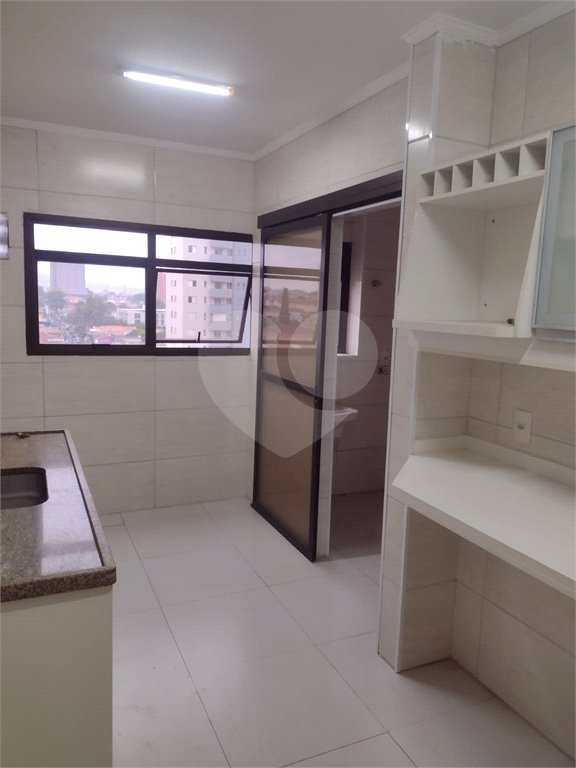 Apartamento no Edificio Jatiúca á venda.