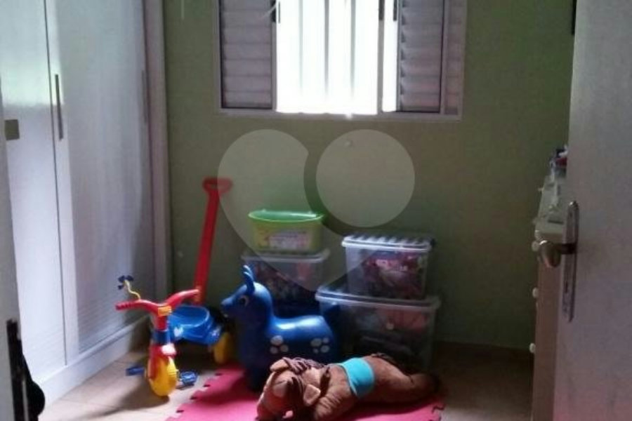 Casa Térrea à venda com 3 quartos, sendo 1 suíte, em Santa Inês, Caieiras, SP