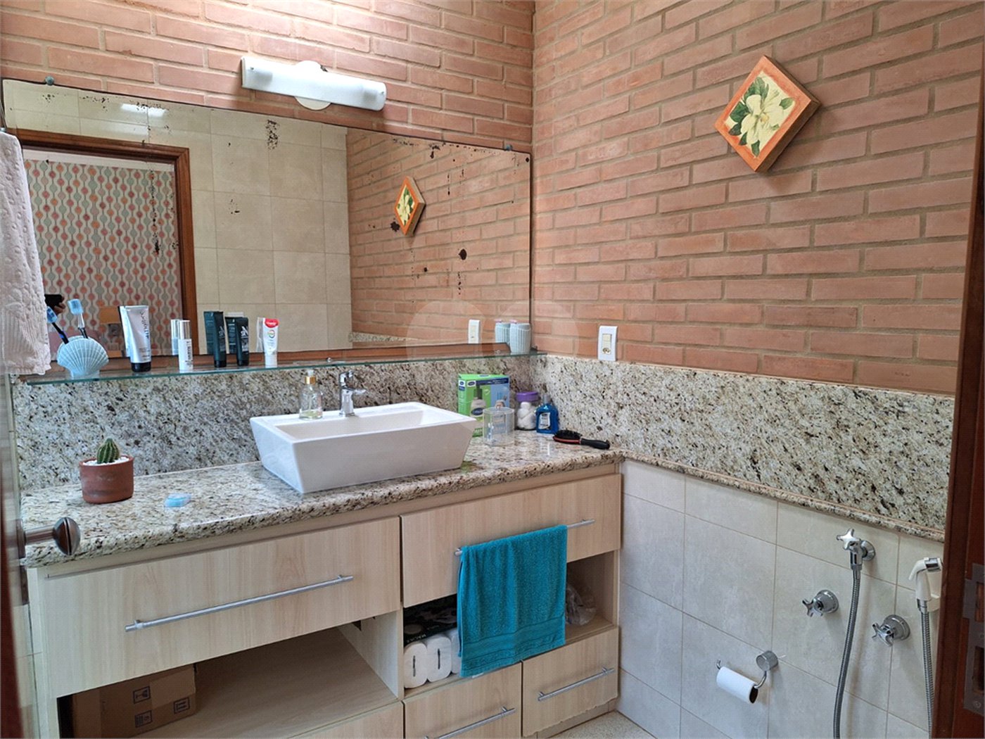 Chácara à venda com 3 quartos, sendo 1 suíte, em Chácara de Recreio Jardim Alvorada, Botucatu, SP