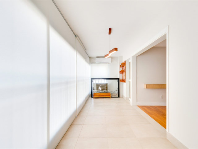 Apartamento à venda com 3 quartos, sendo 2 suítes,  em Santo Amaro, São Paulo, SP