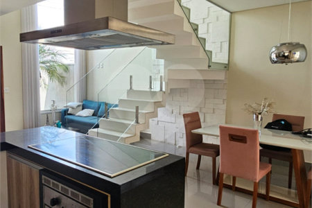 Casa à venda com 3 quartos, sendo 1 suíte, no condomínio Parque Real, Indaiatuba - SP