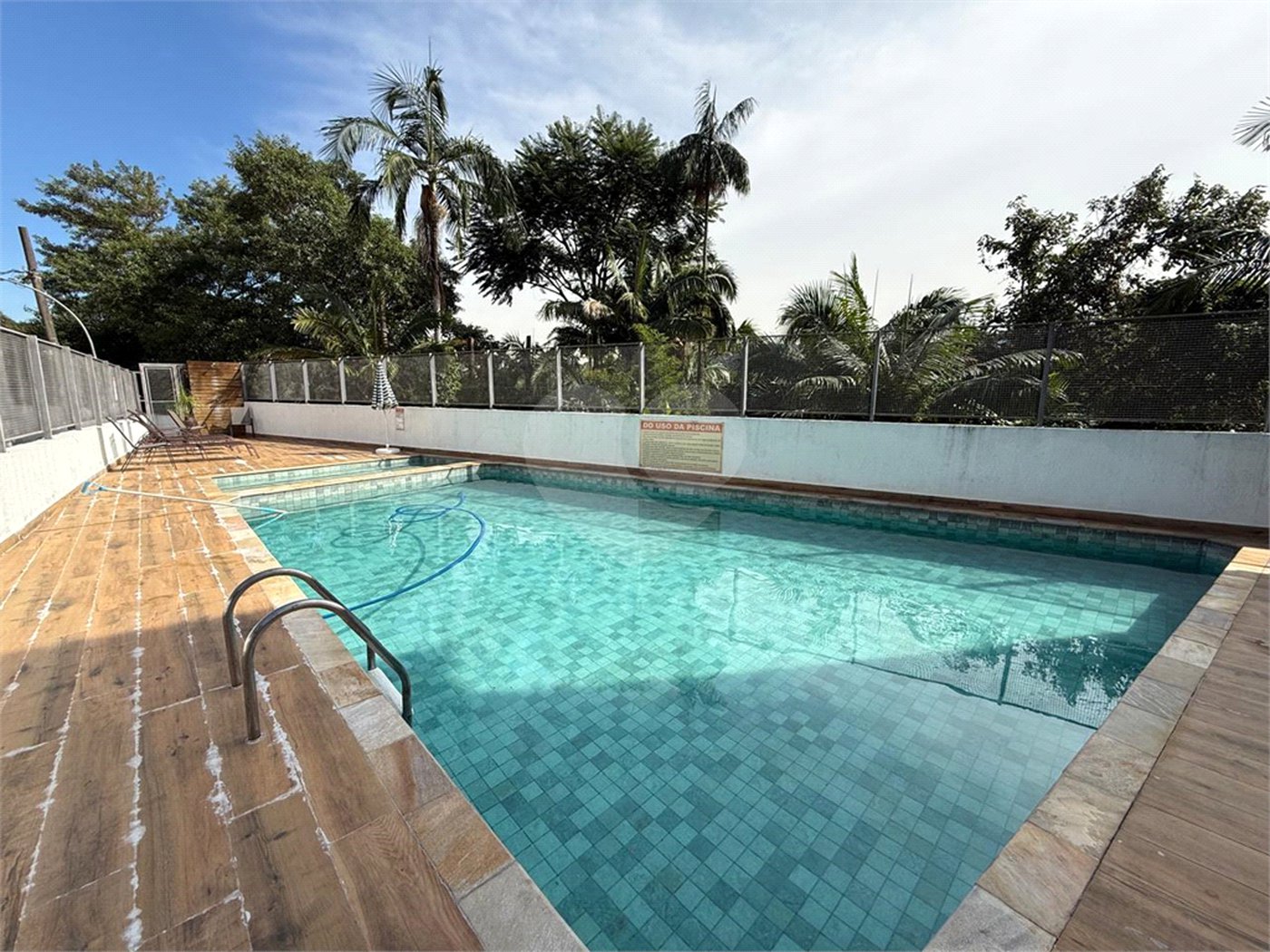 Casa à venda com 2 suítes no condomínio Village Palmas, São Paulo - SP