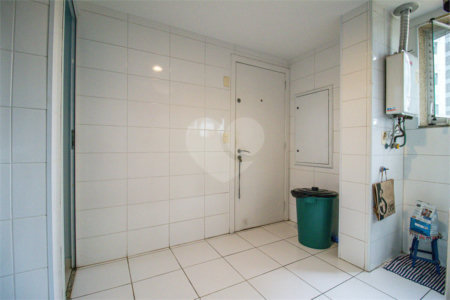 Apartamento à venda com 4 quartos, sendo 2 suítes, em Jardim Prudência, São Paulo, SP