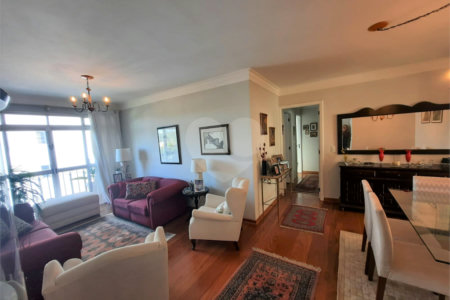Apartamento à venda com 3 quartos, sendo 1 suíte,  em Alto da Boa Vista, São Paulo, SP