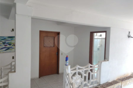 Casa à venda com 7 quartos, sendo 4 suítes, no condomínio Estância Marambaia, Vinhedo - SP