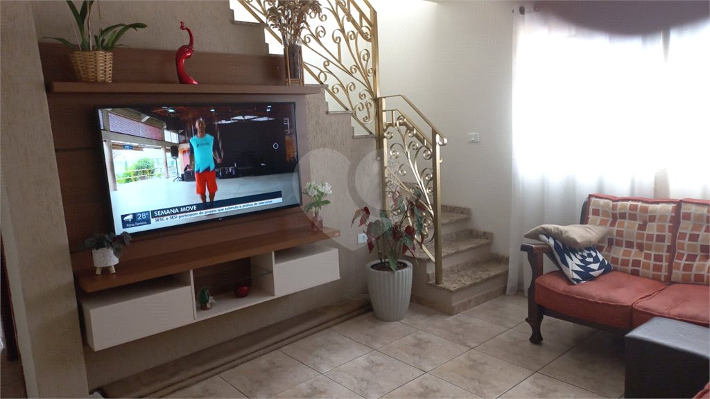 Sobrado à venda com 3 quartos em Jardim Bicão, São Carlos, SP