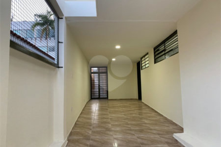 Imóvel Comercial á venda em São Carlos, rua São Sebastião.
