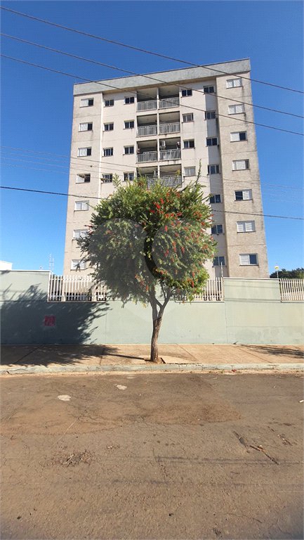 Apartamento a venda de 02 dormitórios