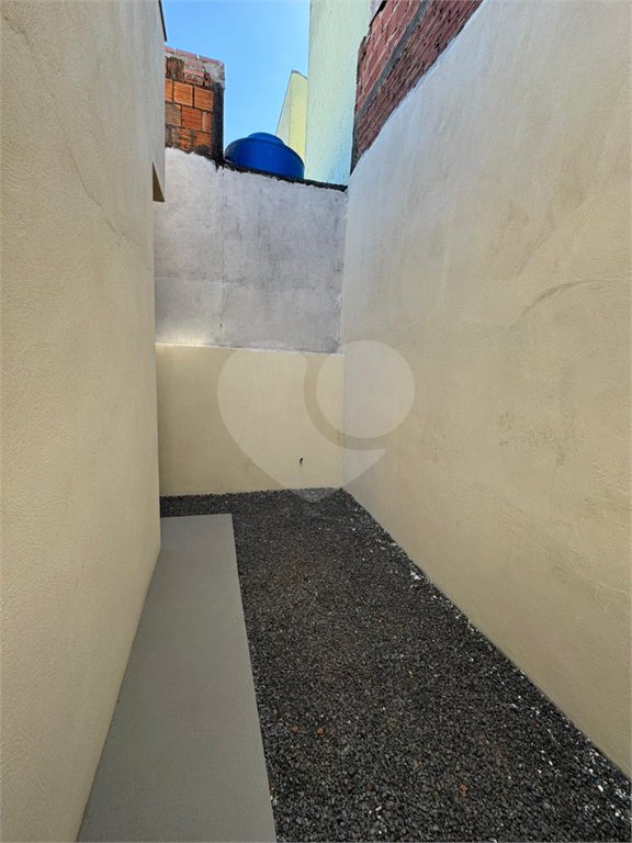 Casa com 02 Dormitórios á venda, em Cidade Aracy 2.