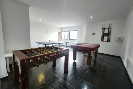 Apartamento com 70m² , 2 dormitórios , sendo 1 suíte , 2 vagas , à venda no Bosque da Saúde.