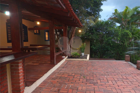 Casa à Venda no Residencial Samambaia – 200 m² de Área Construída